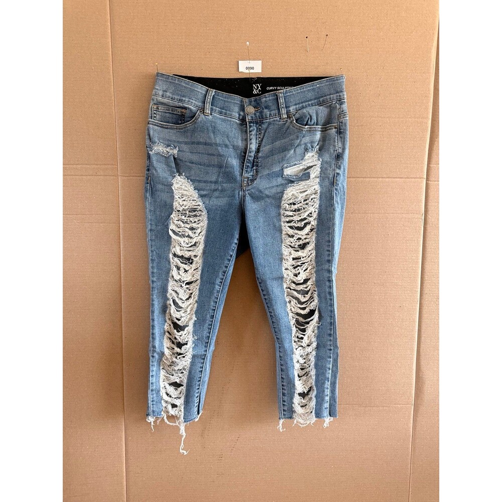 Women’s 14 curvy sculpting capri distressed denim jeans